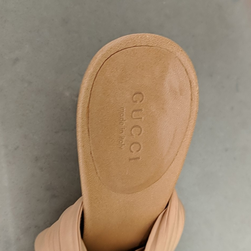 Shoes - Picture 2 of 4